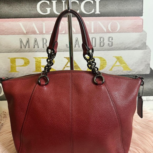 Coach Kelsey 59501 Crossbody Red Pebbled Leather EUC - Picture 3 of 15